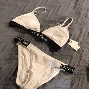 Calvin Klein bikini set